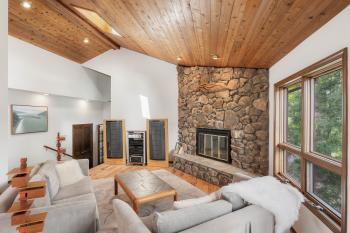1355 White Oak Drive Image #3