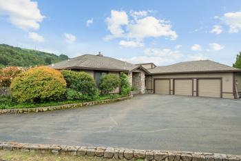 127 Mountain Meadow Road Image #2