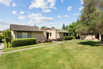 116 La Mancha Drive Image #12